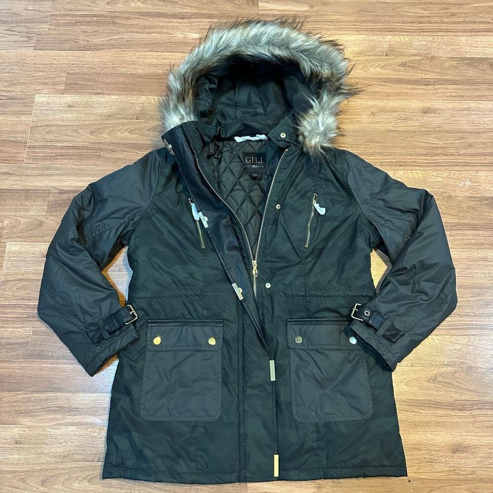 Gili Women’s Parka Camo Jacket with Faux Fur Hood | Women Size 8